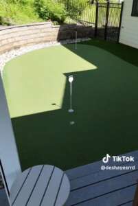 Custom-outdoor-Putting-Green-DeShayes-Dream-Greens